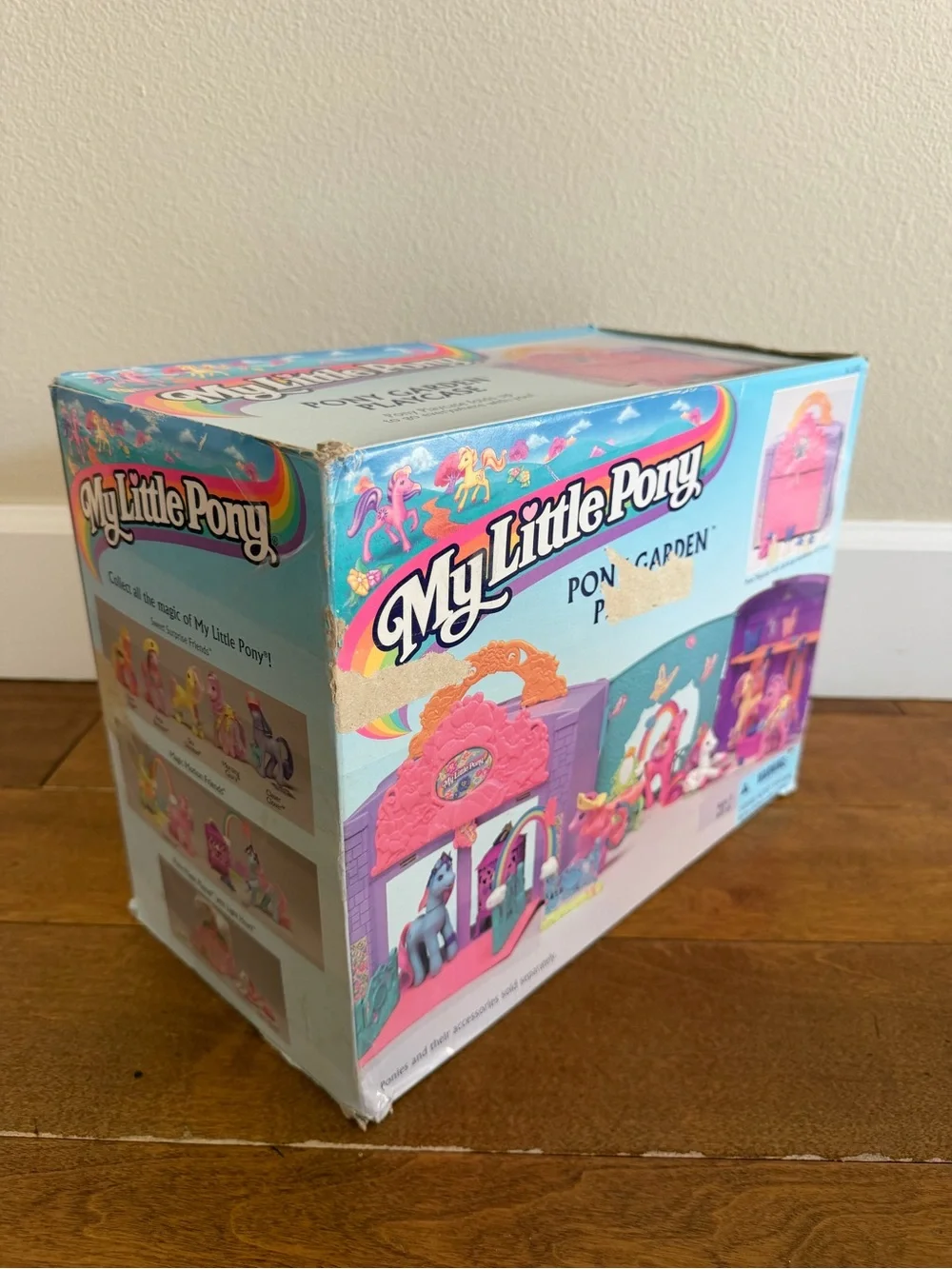 Vintage 1997 My Little Pony Pony Garden Playcase in box!